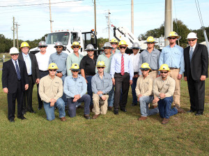 Secretary Perez poses with Tampa Electric team members at the Skills Training Center. 